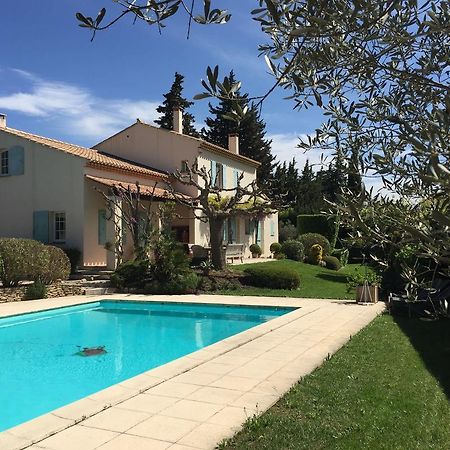 Le Mas Des Lauriers Bed and Breakfast Paradou Esterno foto