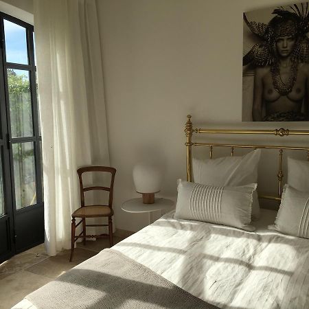 Le Mas Des Lauriers Bed and Breakfast Paradou Esterno foto