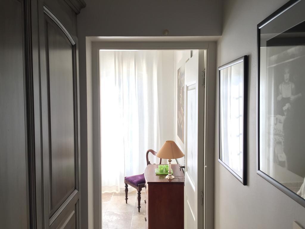 Le Mas Des Lauriers Bed and Breakfast Paradou Camera foto